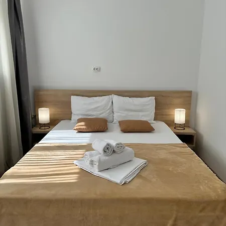 27 Rent Apartmanhotel