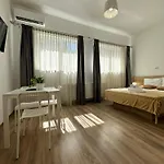 27 Rent Aparthotel 3*