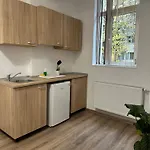 27 Rent Aparthotel