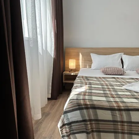 Aparthotel 27 Rent 3*